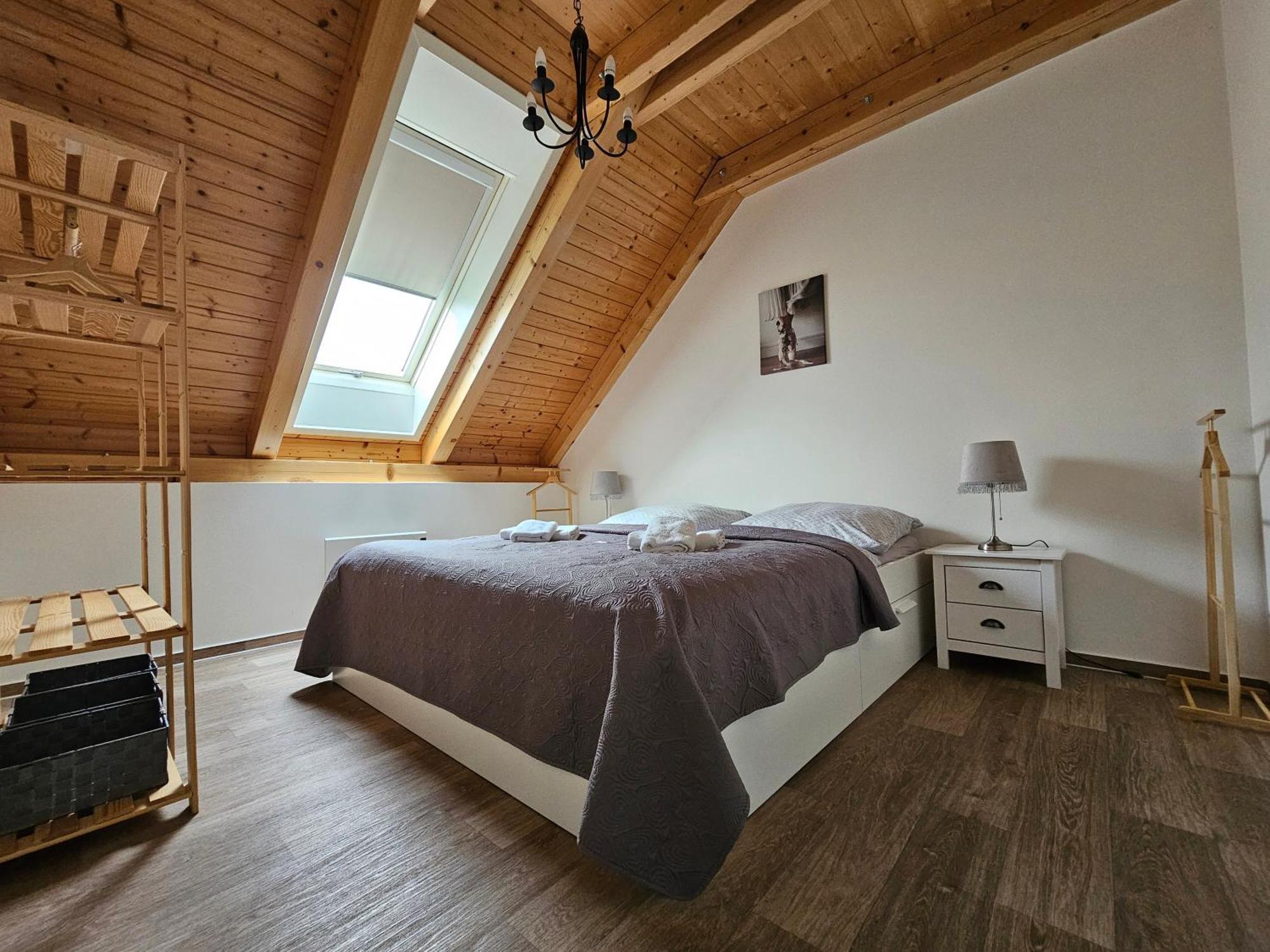 Apartman Maja Mikulov Bagian luar foto