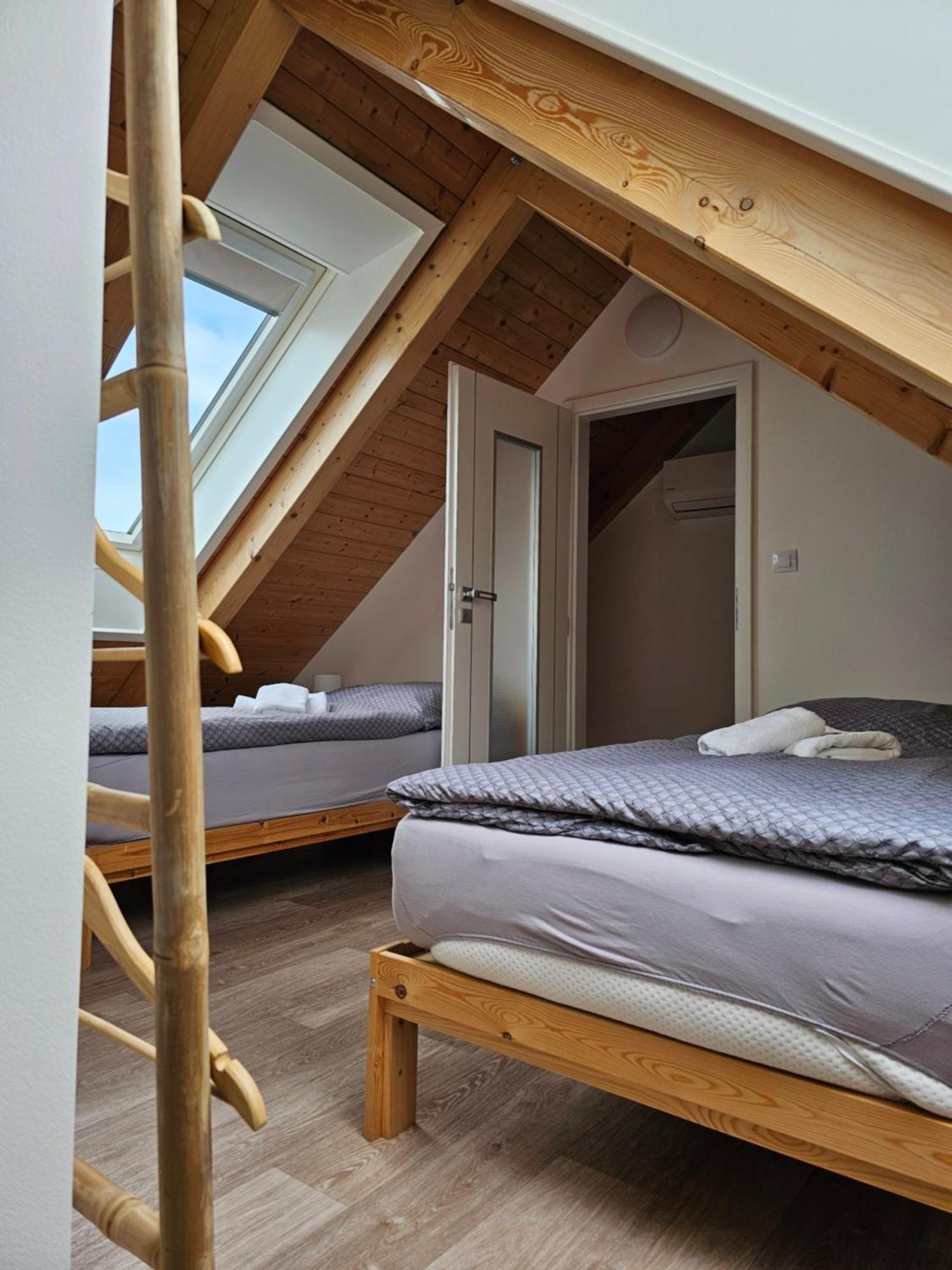 Apartman Maja Mikulov Bagian luar foto